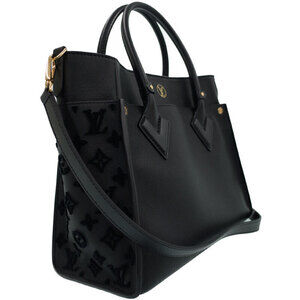 Louis Vuitton Shoulder Side Bag On Black My